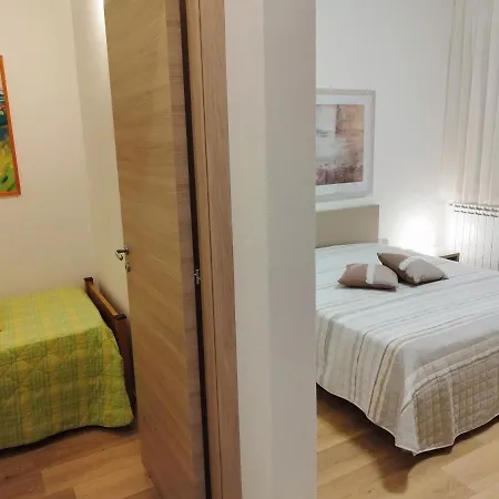 1 Piano Con Garage Privato *