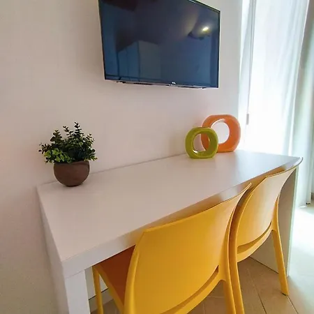 Con Garage Privato Guest house