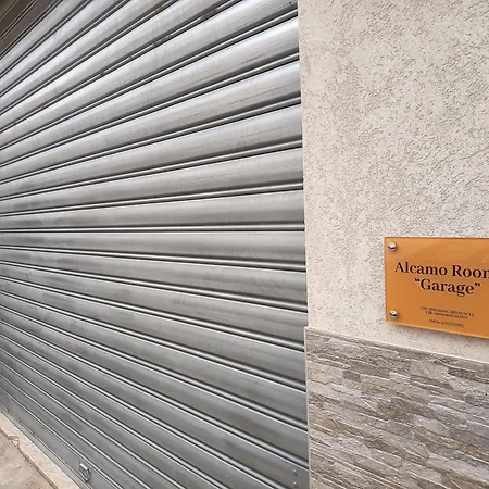 Konukevi Con Garage Privato 3*